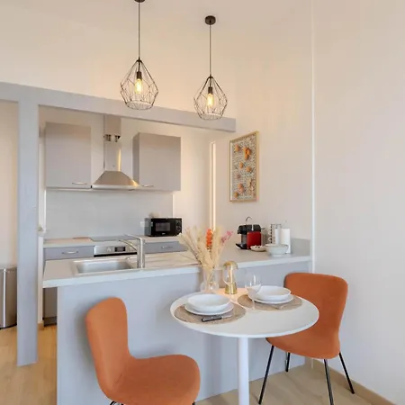 Maison Mon Idee - Dernier Etage, Lumineux, Vue Κάννες